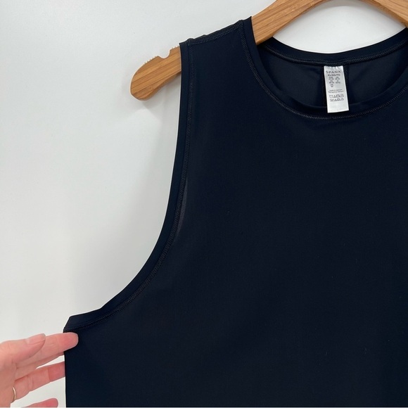 Spanx Go Lightly Cropped Tank in Black Size XL - Picture 6 of 10